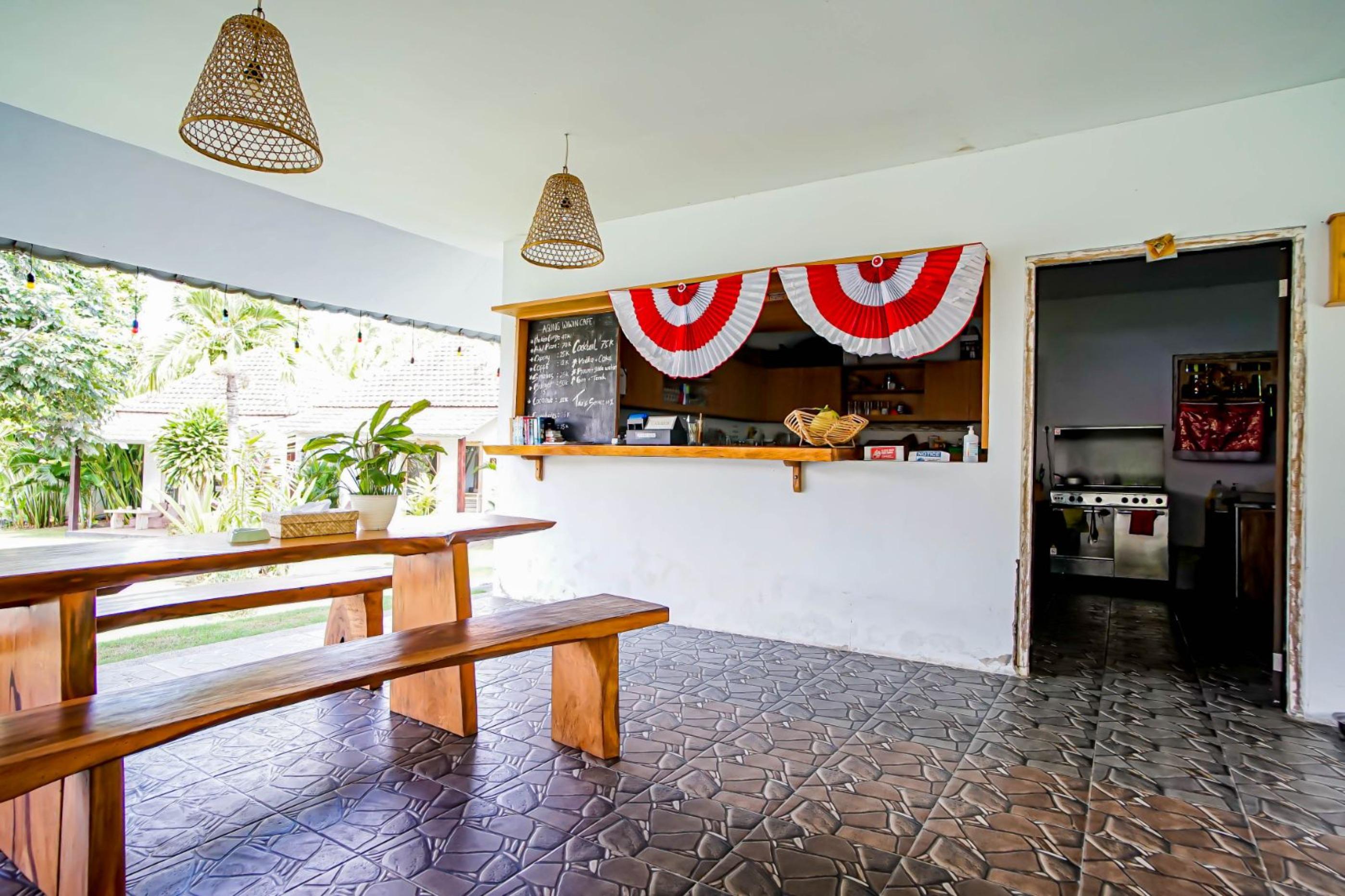 Agung Wiwin Homestay & Restaurant Mengwi ภายนอก รูปภาพ