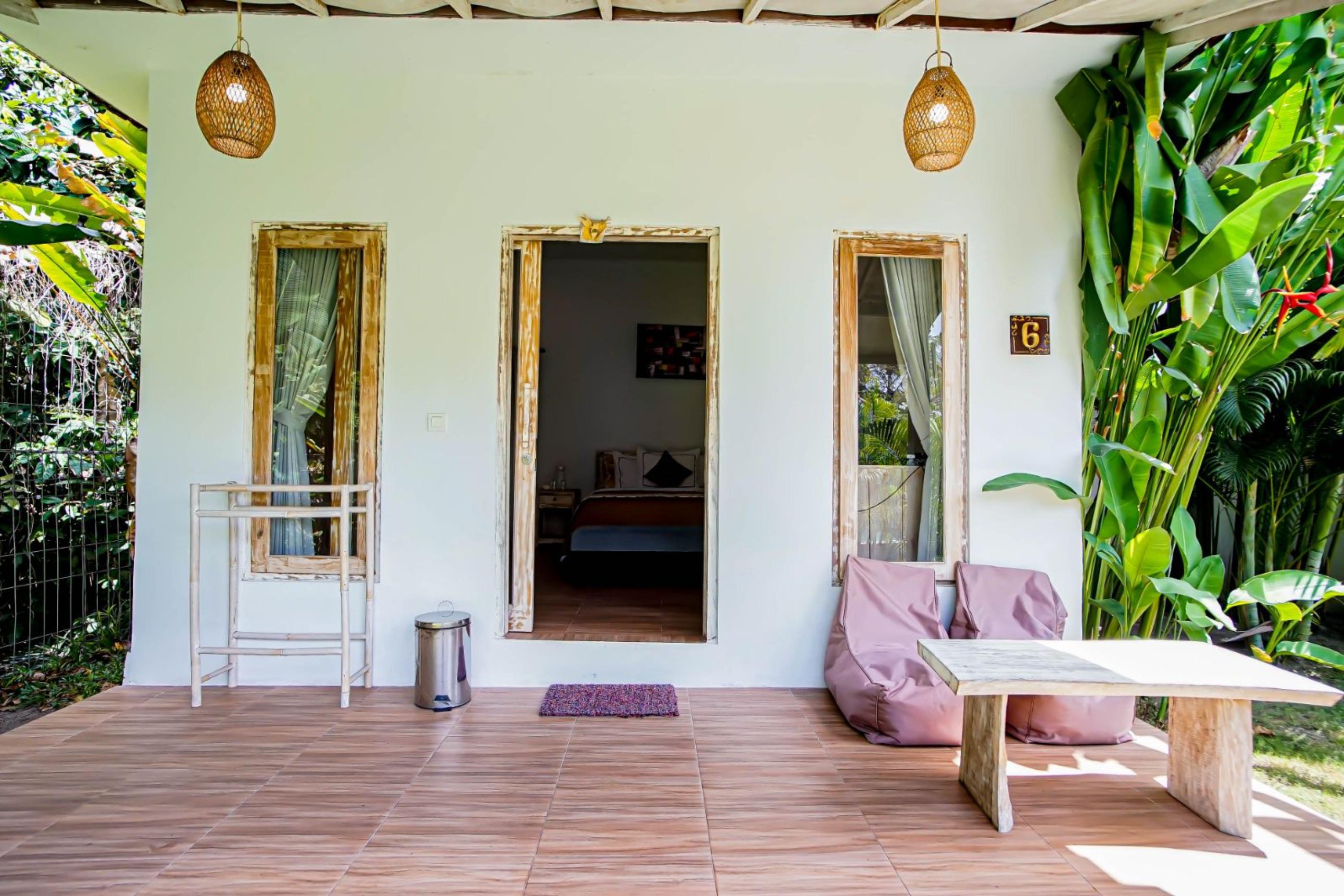 Agung Wiwin Homestay & Restaurant Mengwi ภายนอก รูปภาพ