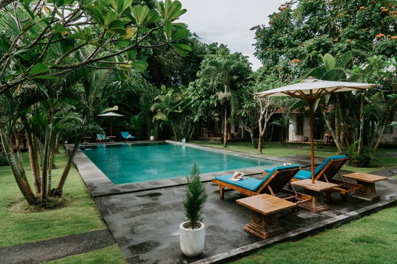 Agung Wiwin Homestay & Restaurant Mengwi ภายนอก รูปภาพ