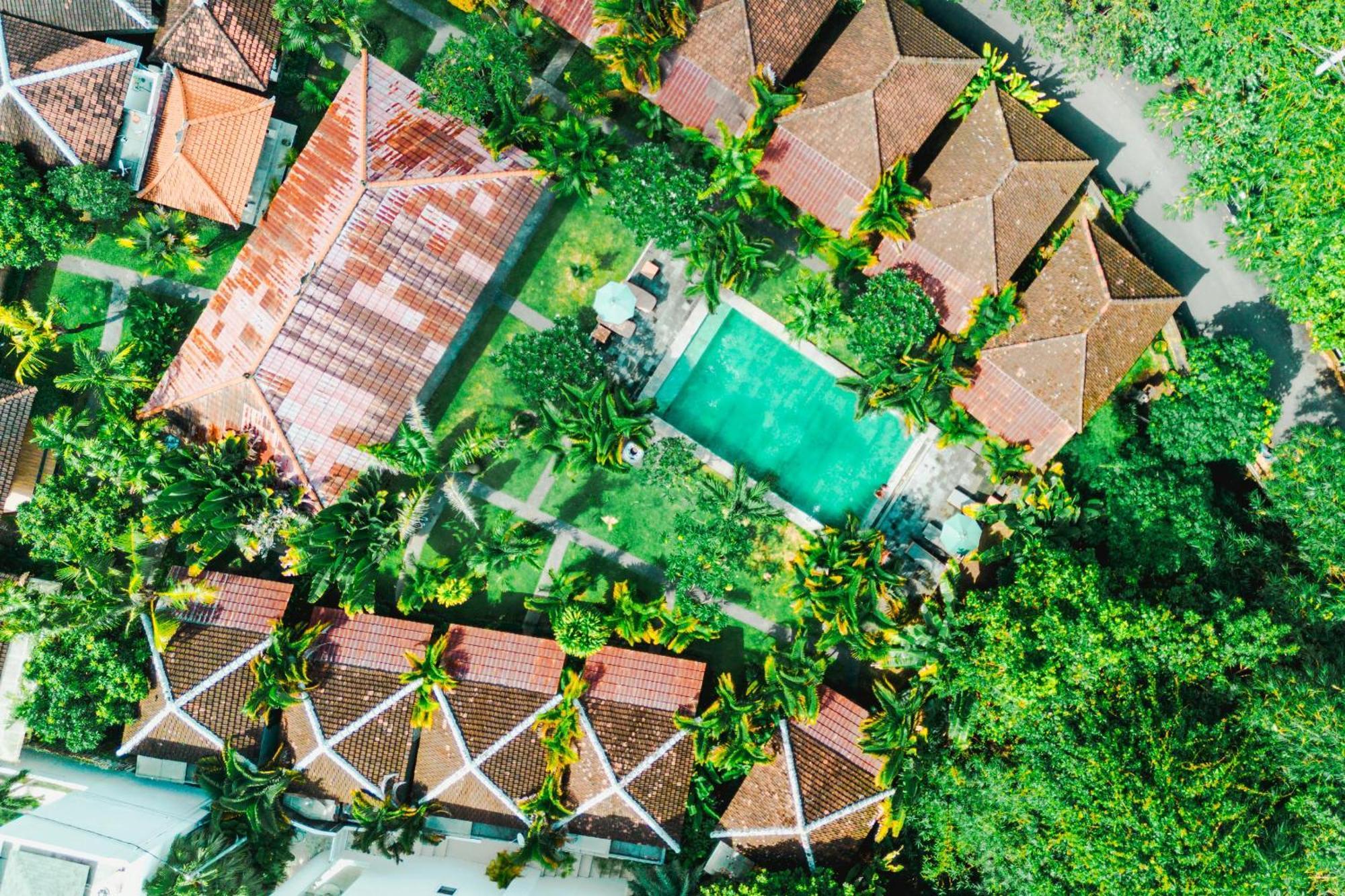 Agung Wiwin Homestay & Restaurant Mengwi ภายนอก รูปภาพ