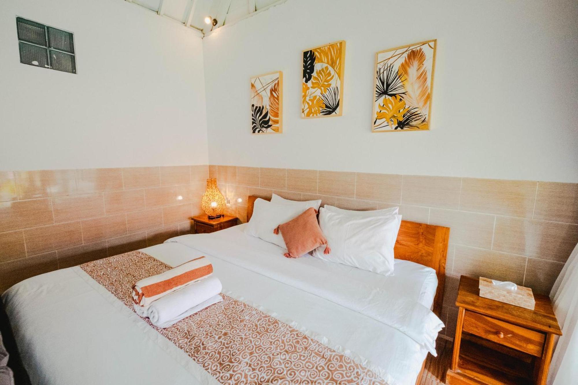 Agung Wiwin Homestay & Restaurant Mengwi ภายนอก รูปภาพ